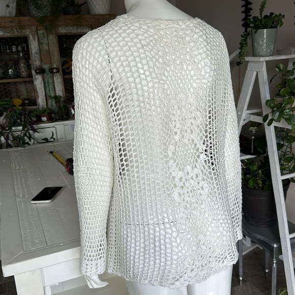 Crocheted Button up cardigan with Roses Down Center, Empire sleeves scal… - Picture 6 of 14